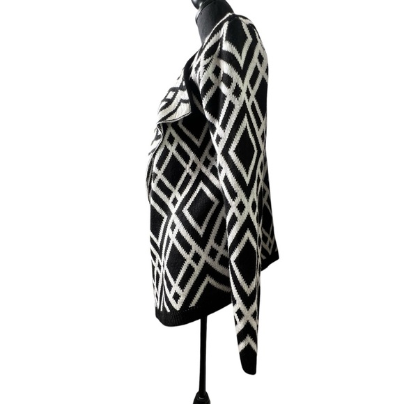 Versona Open Front Geometric Black and White Women's Cardigan Size Medium - Picture 6 of 10